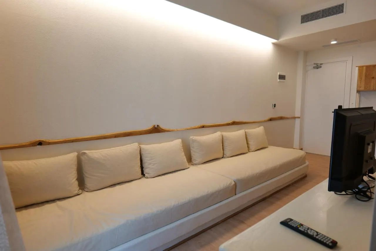 Alex & Sofi Hotel Himare Albania